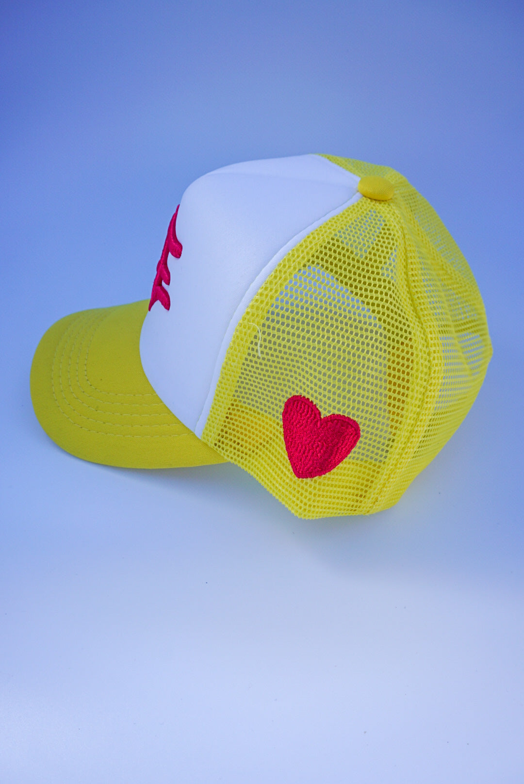 Trucker Hat w Heart Patch